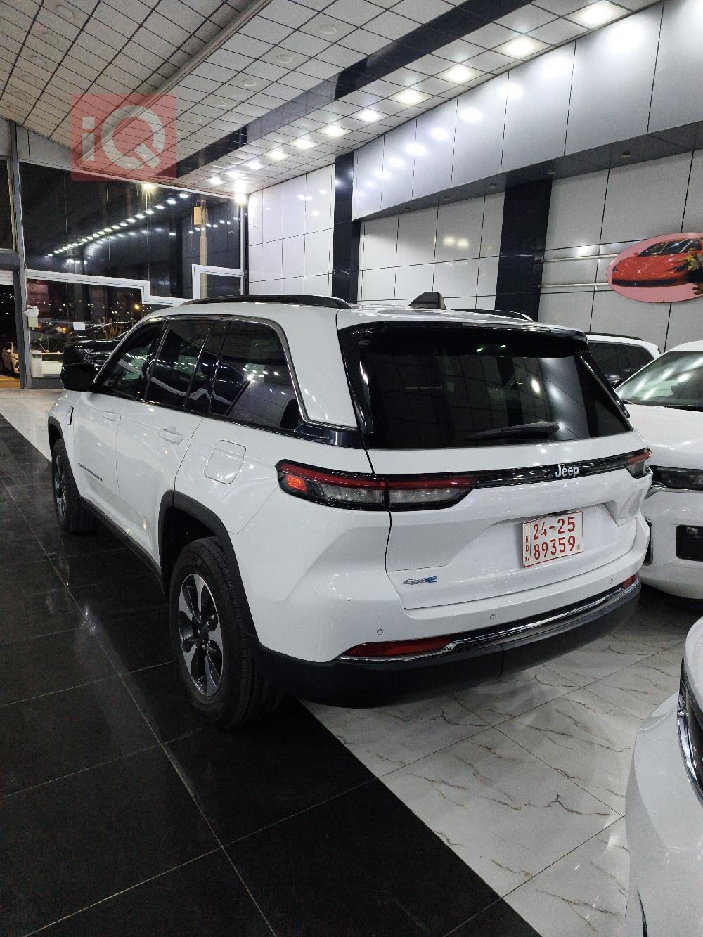 جيب جراند شيروكي